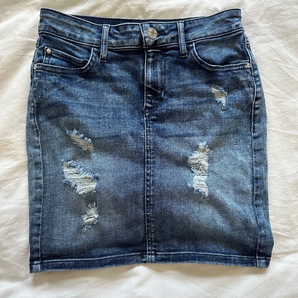 Guess distressed denim mini skirt XS - Picture 7 of 7